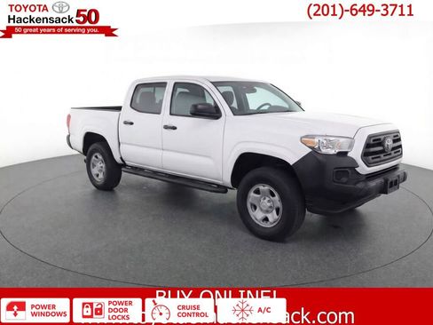 Used 2019 Toyota Tacoma SR image 1