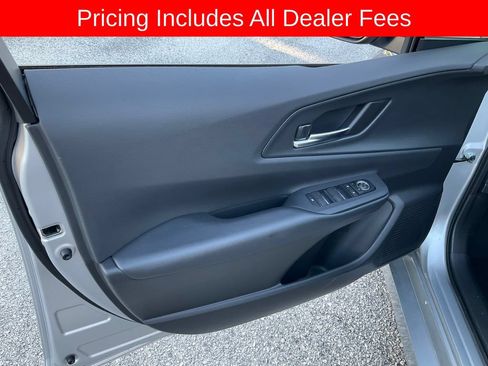 Used 2025 Toyota Prius Plug-In Hybrid FWD image 7