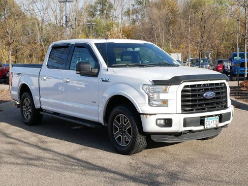 Used 2015 Ford F150 XLT w/ Equipment Group 302A Luxury image 9