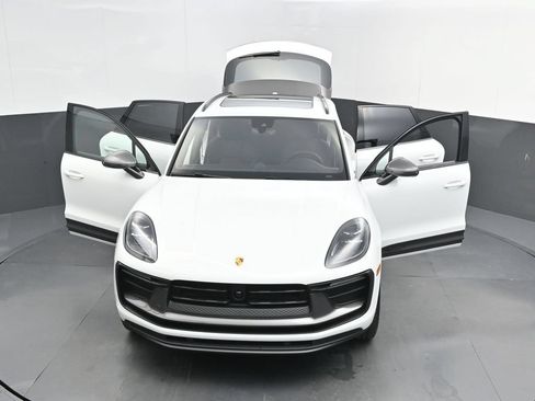 New 2026 Porsche Macan Turbo AWD/4WD image 39