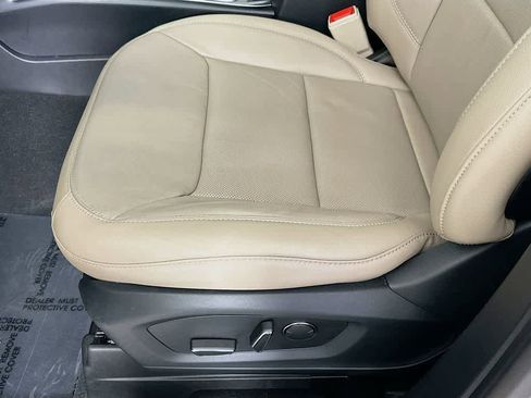 Certified 2020 Ford Explorer Limited w/ Class III Trailer Tow Package image 32