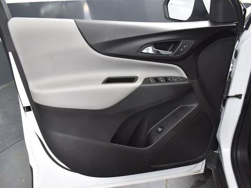 Used 2024 Chevrolet Equinox LT image 12