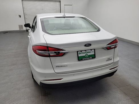 Used 2019 Ford Fusion SE image 6