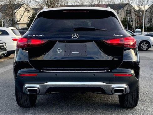 Used 2025 Mercedes-Benz GLA 250 4MATIC image 3