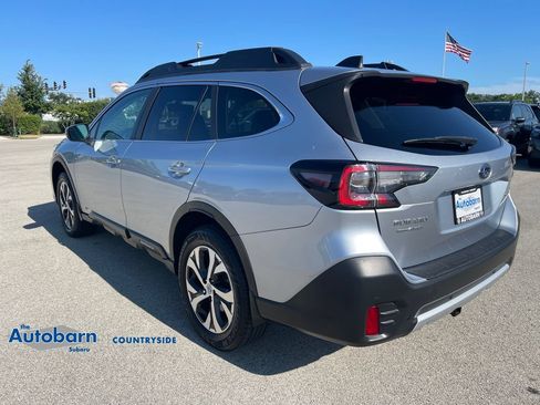 Used 2020 Subaru Outback Limited w/ Popular Package #2 AWD/4WD image 3