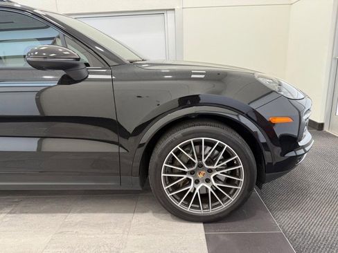 Certified 2023 Porsche Cayenne S image 9