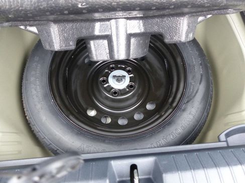 Used 2023 Subaru Legacy Premium AWD/4WD image 34
