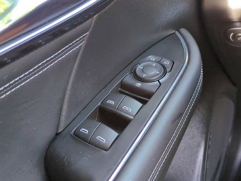 Used 2023 Buick Envision Preferred FWD image 22