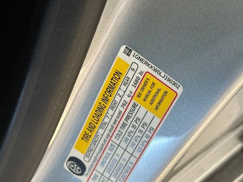 Used 2020 Chevrolet Traverse Premier FWD image 30