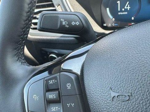 Used 2025 Ford Escape Platinum AWD/4WD image 26