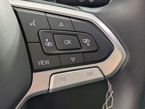 Used 2023 Volkswagen Atlas SE AWD/4WD image 18