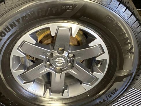 Used 2021 Nissan Frontier PRO-4X w/ Pro-4x Utility Package image 32