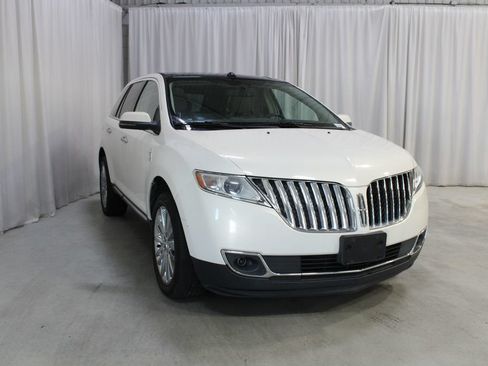Used 2012 Lincoln MKX AWD image 39