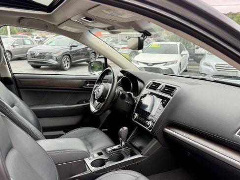 Used 2019 Subaru Outback 2.5i Limited AWD/4WD image 21