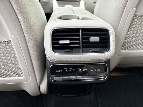 Used 2022 Mercedes-Benz GLS 450 4MATIC image 24