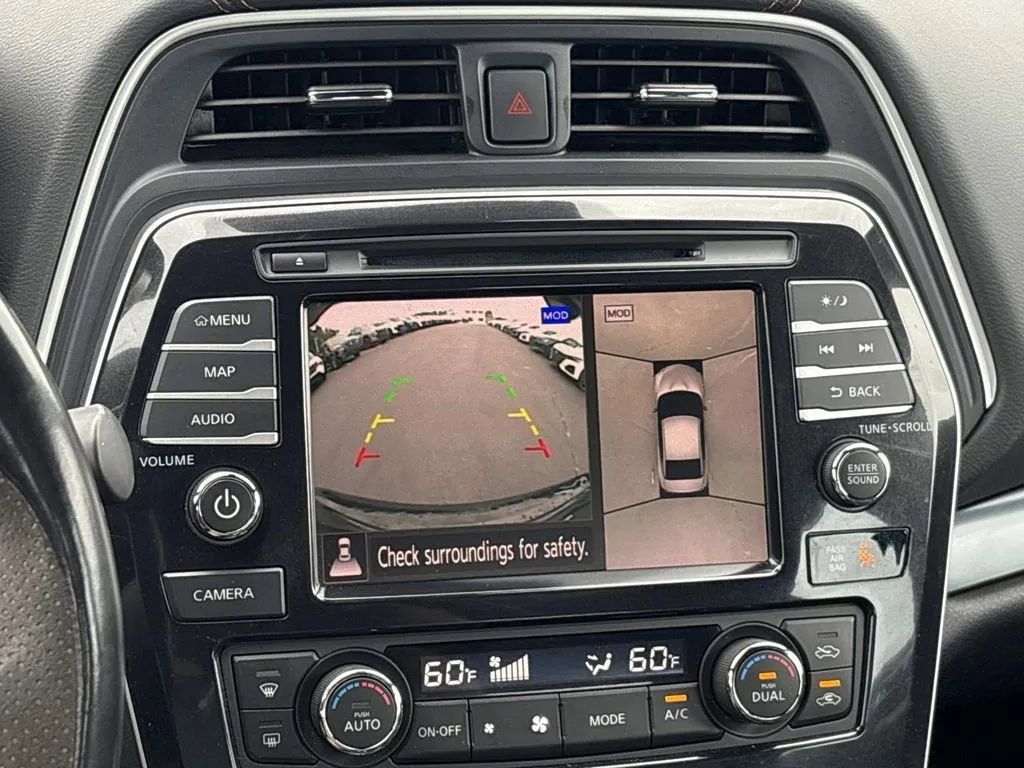 Used 2022 Nissan Maxima SR w/ Sport Mat Group FWD image 31
