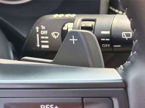Used 2025 Nissan Rogue SV AWD/4WD image 35