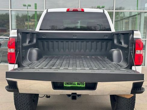 Used 2017 GMC Sierra 1500 SLE w/ SLE Value Package image 12