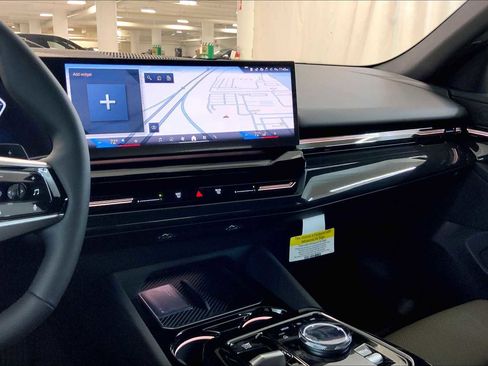 New 2026 BMW 530i xDrive w/ Premium Package image 6