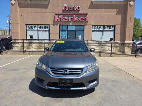 Used 2013 Honda Accord LX image 2
