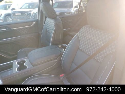 New 2026 GMC Acadia Denali w/ Super Cruise Package image 23