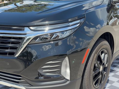 Used 2024 Chevrolet Equinox LT FWD image 12