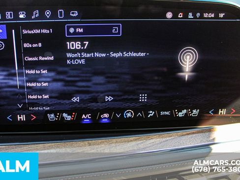 Used 2025 Chevrolet Suburban High Country image 38