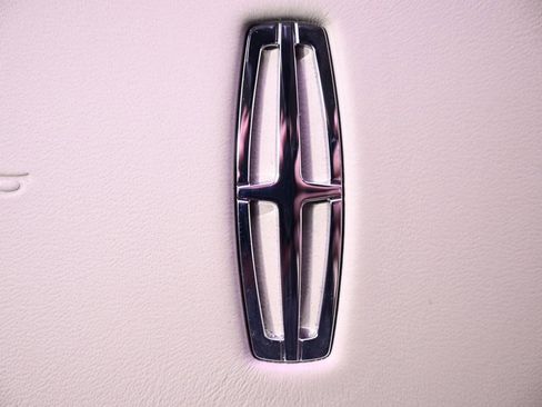 New 2025 Lincoln Nautilus Reserve image 35