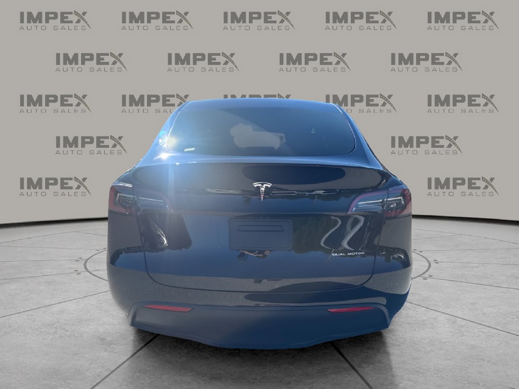 Used 2023 Tesla Model Y Long Range AWD/4WD image 4