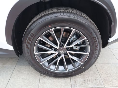 New 2026 Lexus NX 350h FWD image 10