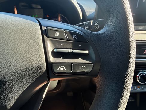 Used 2023 Hyundai Kona SEL FWD image 14
