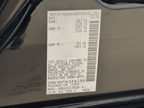 Used 2025 Nissan Altima 2.5 SV FWD image 29