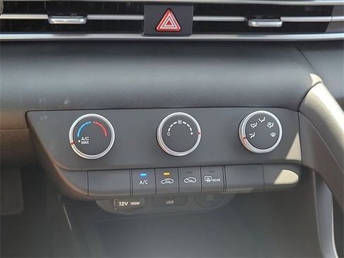 New 2025 Hyundai Elantra Sport image 12