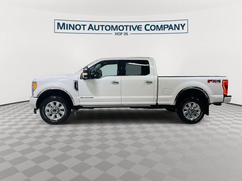 Used 2019 Ford F350 Platinum w/ Platinum Ultimate Package AWD/4WD image 5