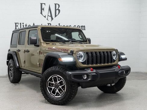 Used 2026 Jeep Wrangler Unlimited Rubicon AWD/4WD image 43