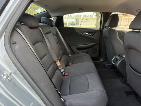 Used 2025 Chevrolet Malibu LT FWD image 33