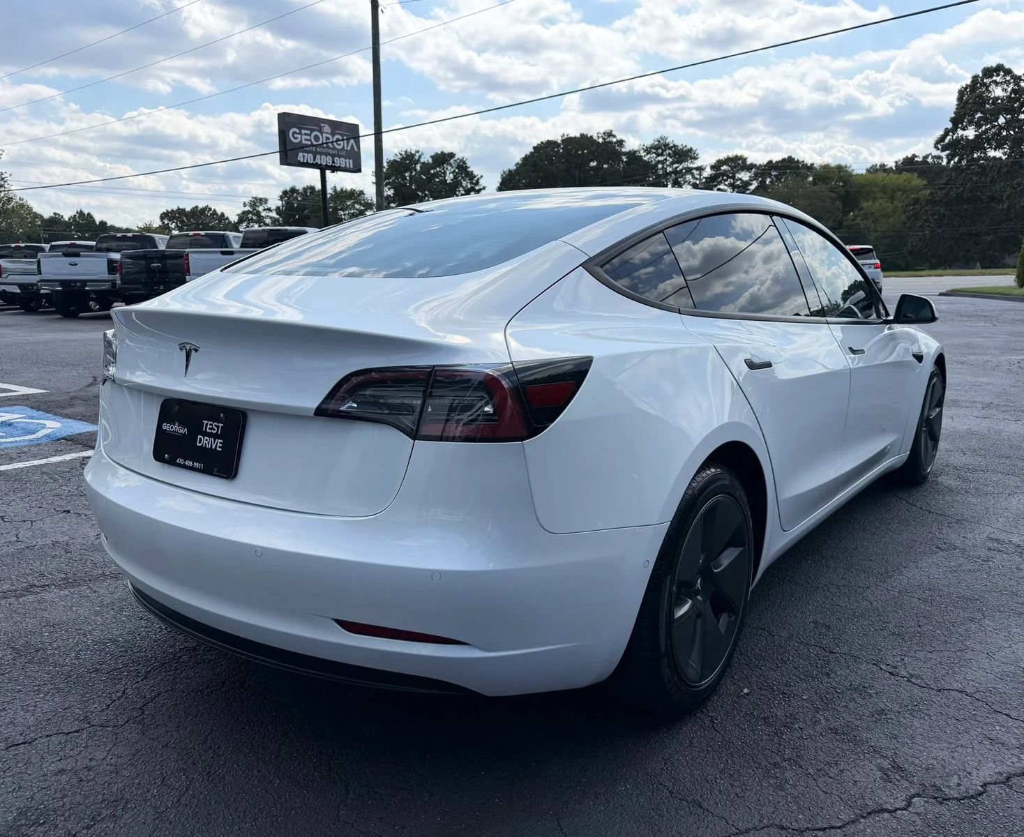 Used 2021 Tesla Model 3 Standard Range Plus RWD image 8