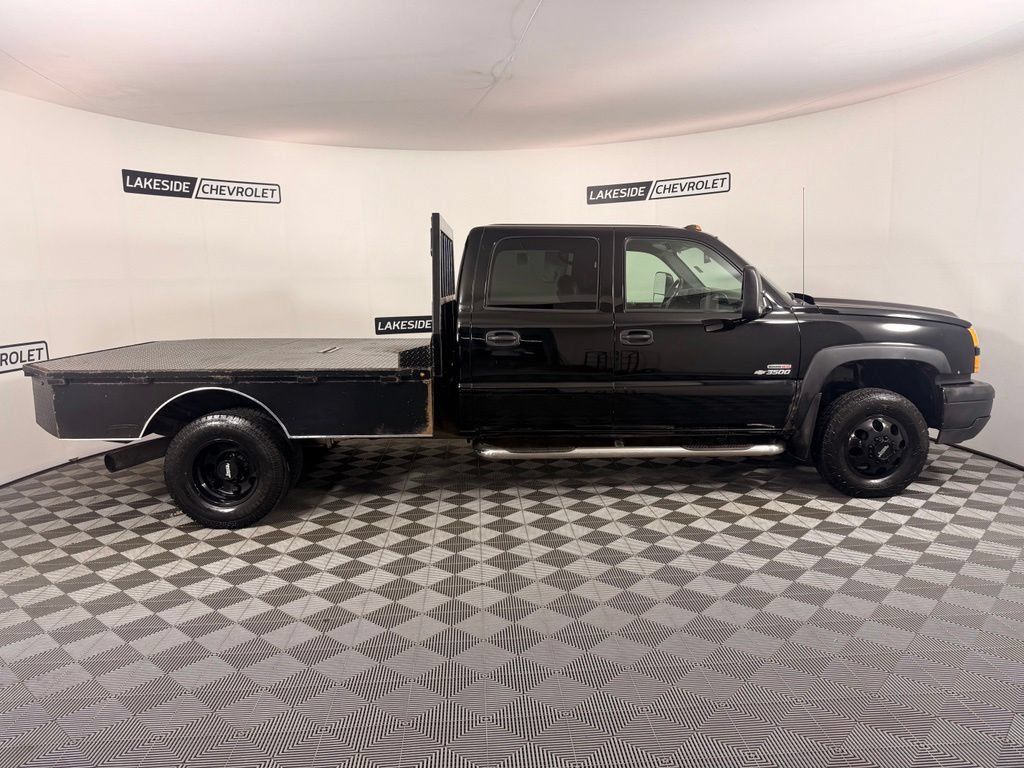 Used 2005 Chevrolet Silverado 3500 LT w/ Heavy-Duty Power Package AWD/4WD image 7
