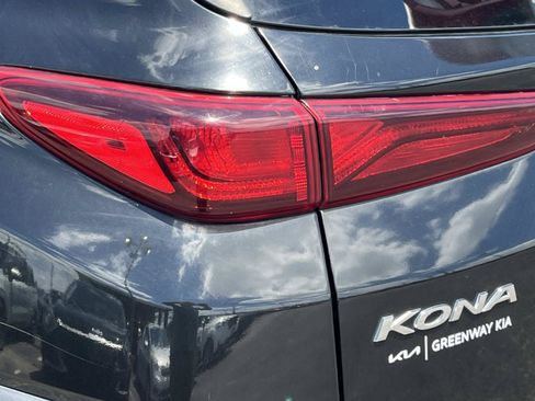 Used 2021 Hyundai Kona SEL FWD image 40