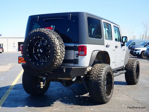 Used 2015 Jeep Wrangler Unlimited Sport image 10