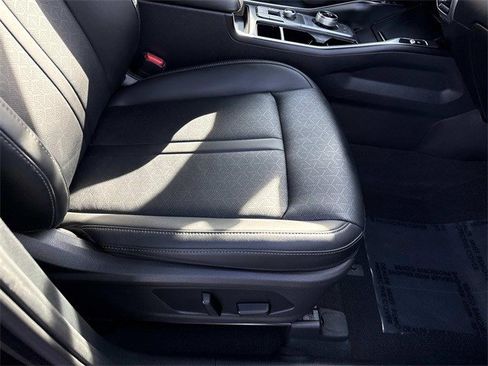 Used 2023 Kia Sorento EX image 10