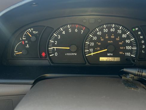 Used 2002 Toyota Tundra SR5 image 11