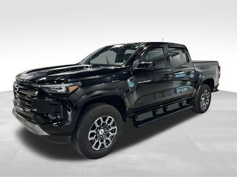 Used 2023 Chevrolet Colorado Z71 w/ Z71 Convenience Package 2 image 3