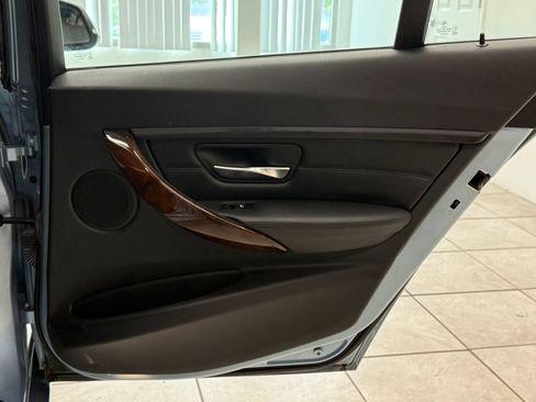Used 2013 BMW 328i xDrive Sedan AWD/4WD image 21
