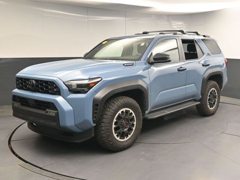 Used 2025 Toyota 4Runner TRD Off-Road image 4