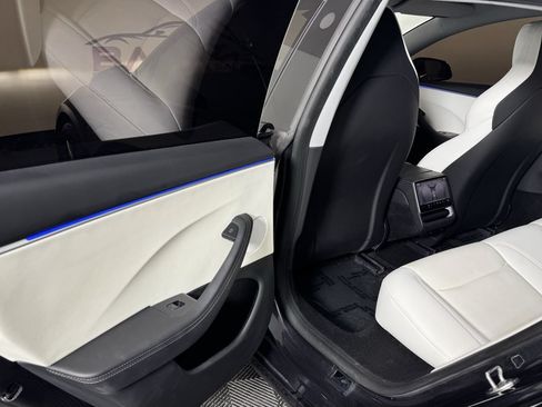 Used 2024 Tesla Model 3 Performance AWD/4WD image 26