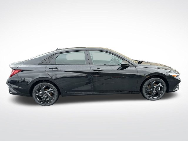 New 2026 Hyundai Elantra SEL FWD image 39