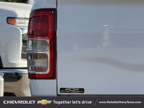 Used 2024 RAM 2500 Tradesman w/ Chrome Appearance Group image 9