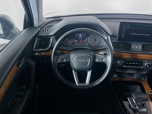 Used 2023 Audi Q5 2.0T Premium w/ Convenience Package AWD/4WD image 17