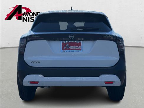 New 2026 Nissan Kicks S image 5